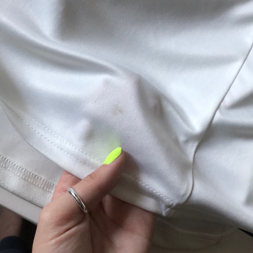 White Gown - Picture 4 of 4